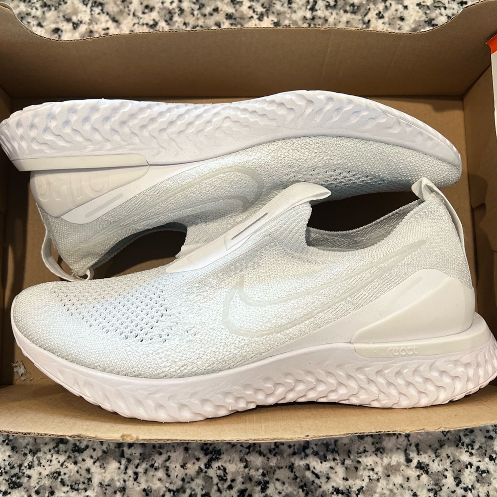 Women’s Nike Epic Phantom React Flyknit Running Shoes Platinum BV0415-100
